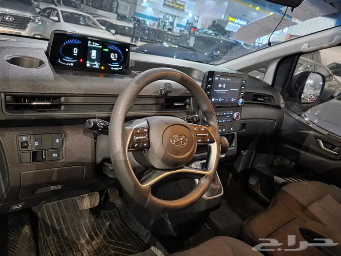 للبيع ستاريا 2022 ديزل (( تم البيع )) . 8