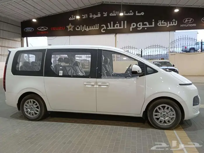 هيونداي ستاريا 9 ركاب ديزل اتوماتيك م 2025 - سعودي 2