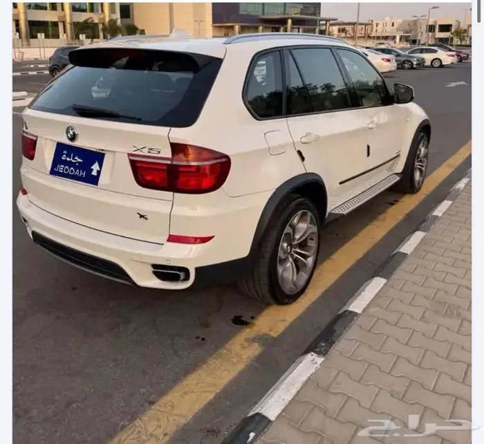 بي ام اكس فايف نظيف جدا 13