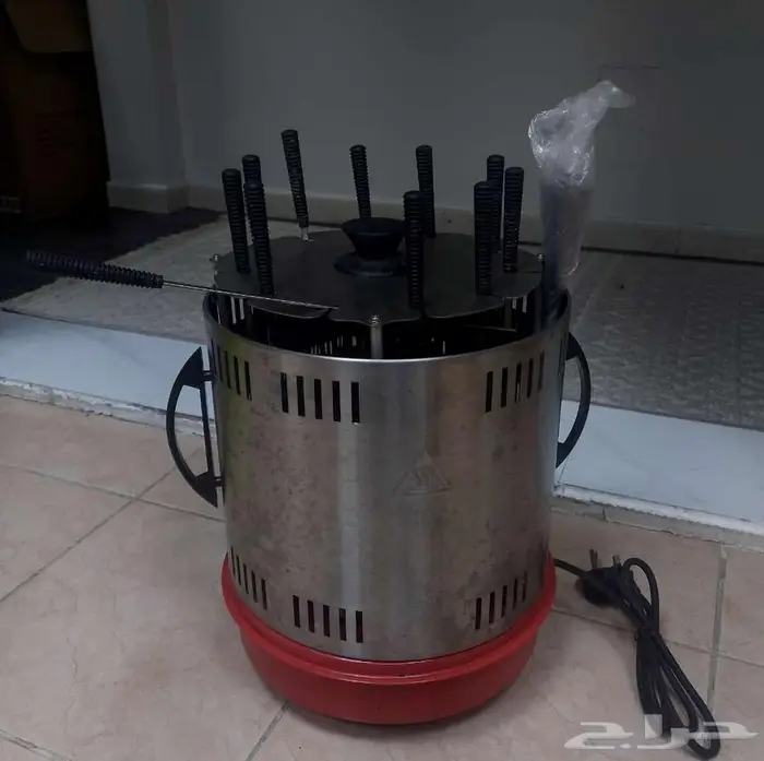 اثاث بيت وأجهزة للبيع بداعي السفر كنب غرفة نوم براد غاز 32