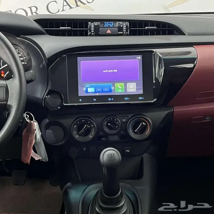 هايلوكس GL م2.4 غمارتين بدون دبل ديزل قير عادي 2025 عرض خاص 8