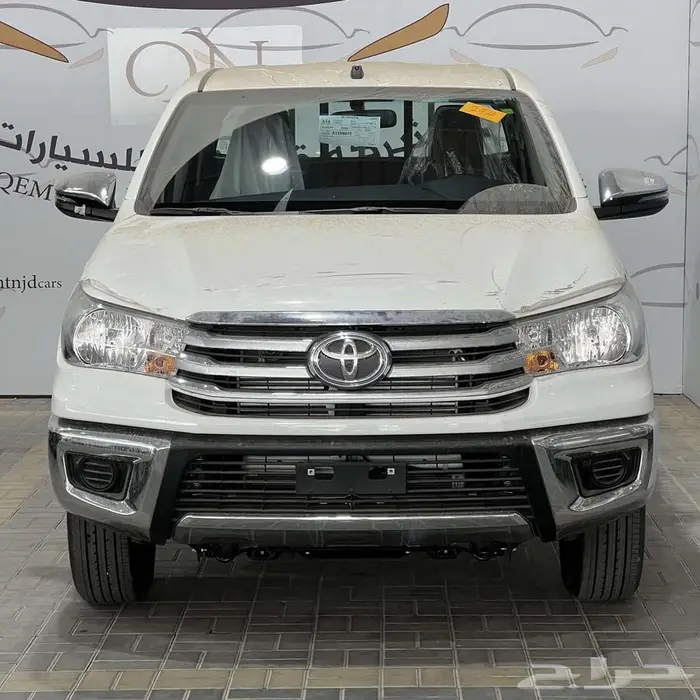 هايلوكس GL م2.4 غمارتين بدون دبل ديزل قير عادي 2025 عرض خاص 1