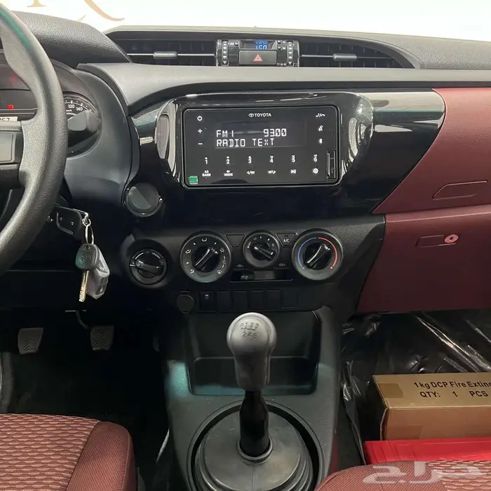 هايلوكس DLX م2.4 سلق دبل ديزل قير عادي او تماتيك2025 عرض خاص 8