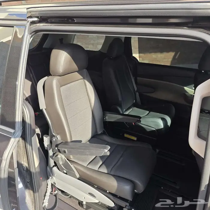 كيا كارنيفال 2025 نص فل 5