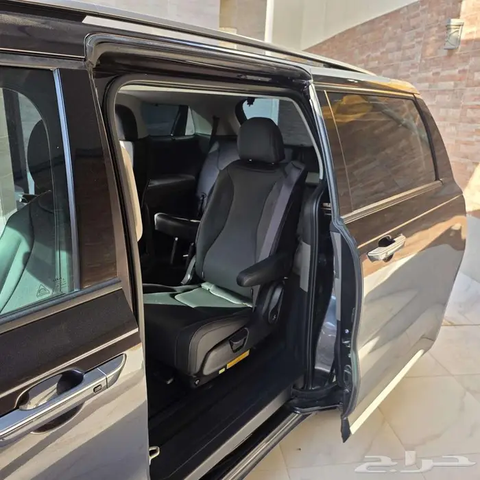 كيا كارنيفال 2025 نص فل 6