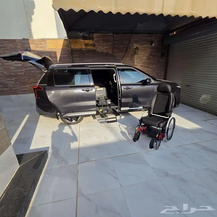 كيا كارنيفال 2025 نص فل 18