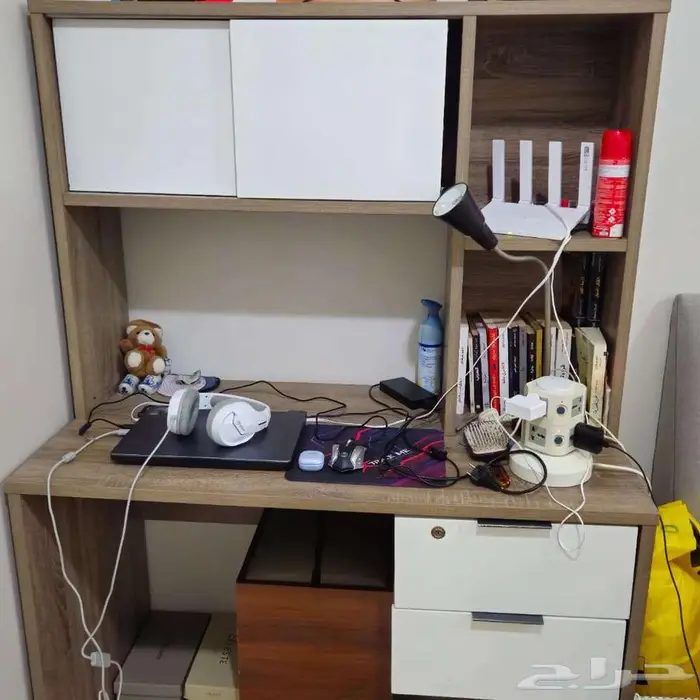 اثاث بيت وأجهزة للبيع بداعي السفر كنب غرفة نوم براد غاز 6