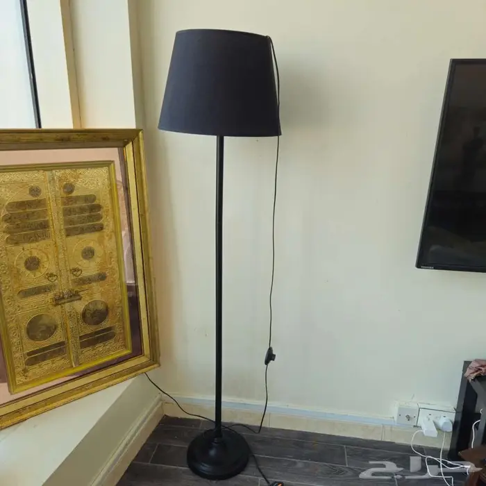 اثاث بيت وأجهزة للبيع بداعي السفر كنب غرفة نوم براد غاز 27