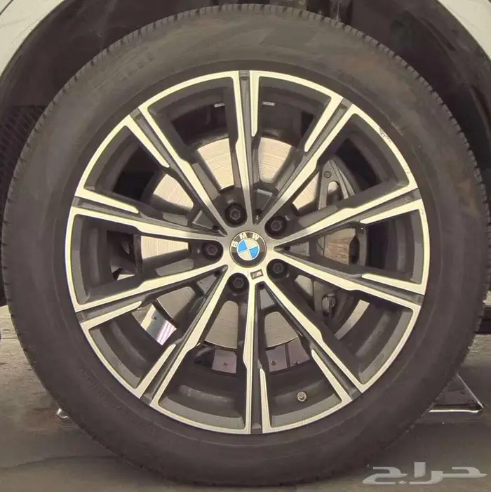 2025 BMW X6 XDRIVE40I 21