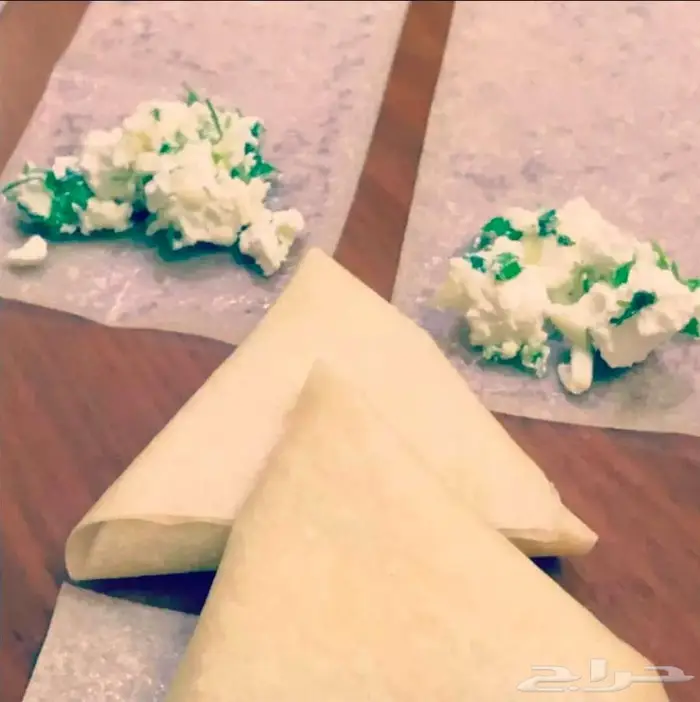 فطاير سبانخ وبريك جبنه 1