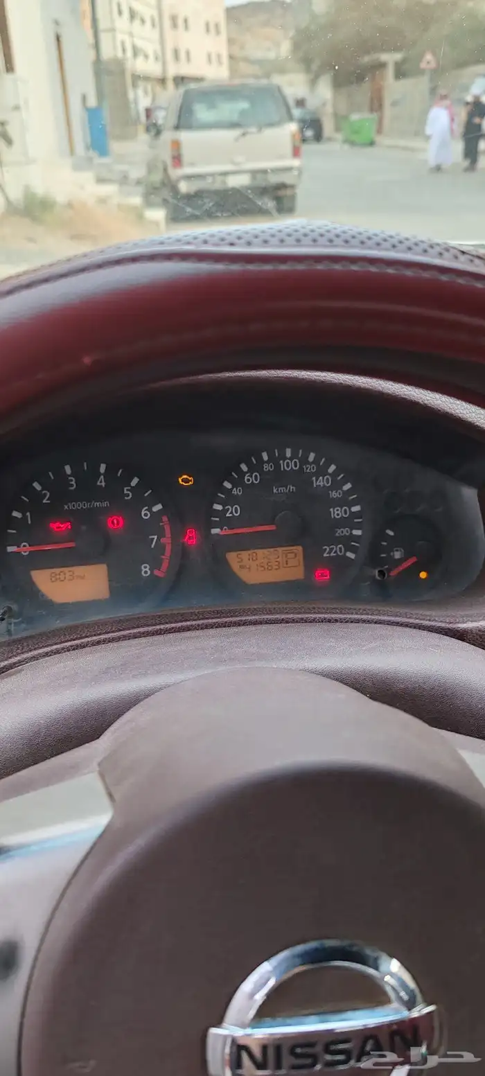 وانيت نيسان موديل 2014 للبيع 5