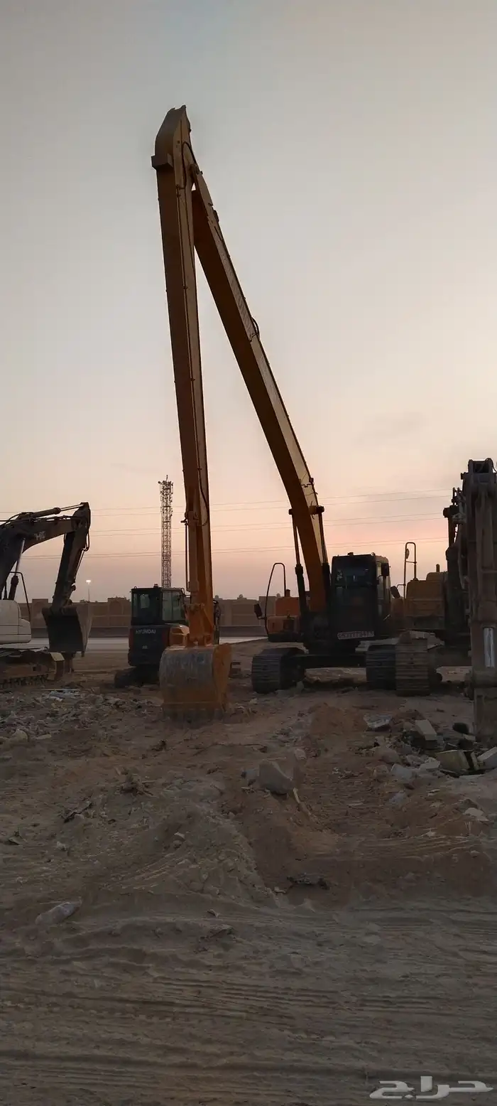 بوكلين بوم طويل للايجار اليومي او الشهري 3