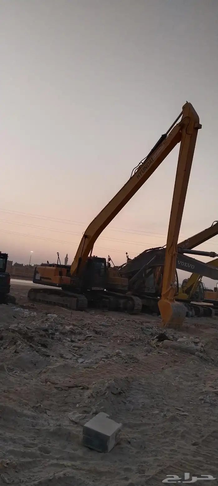 بوكلين بوم طويل للايجار اليومي او الشهري 1