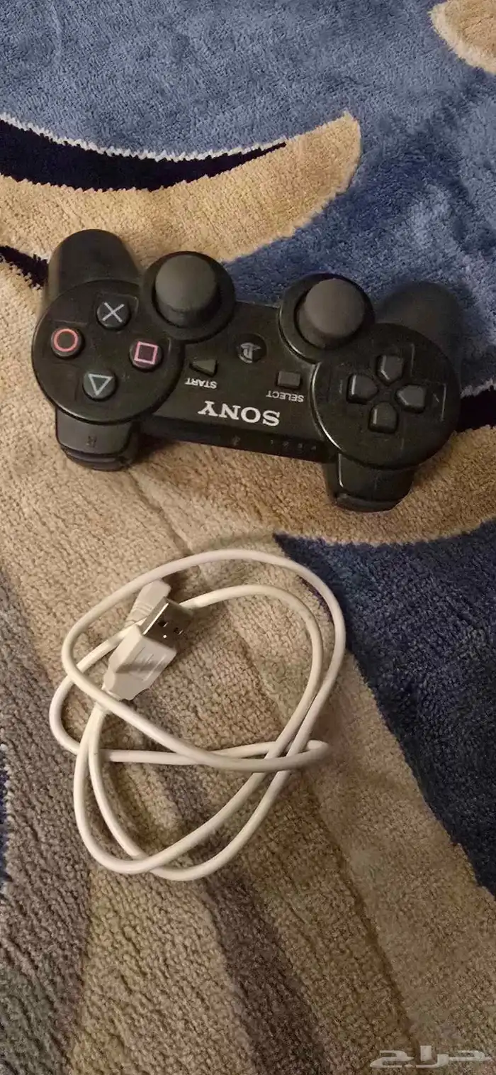 بلايستيشن 4 سليم و بلايستيشن 3 و جهاز العاب قديمه 9