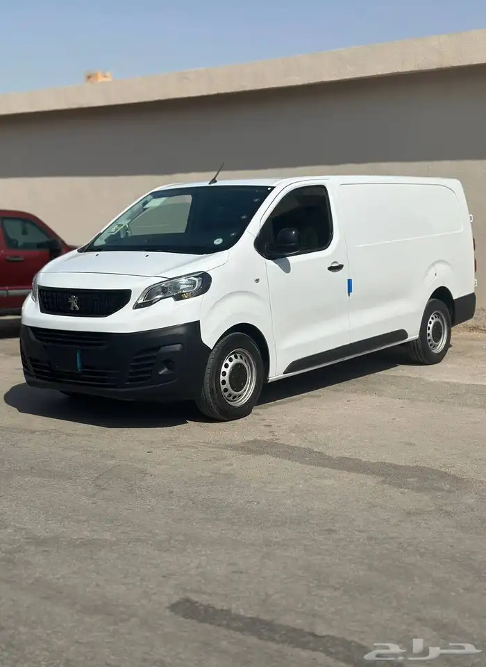 باص بضاعه بيجو اكسبرت 2023 1