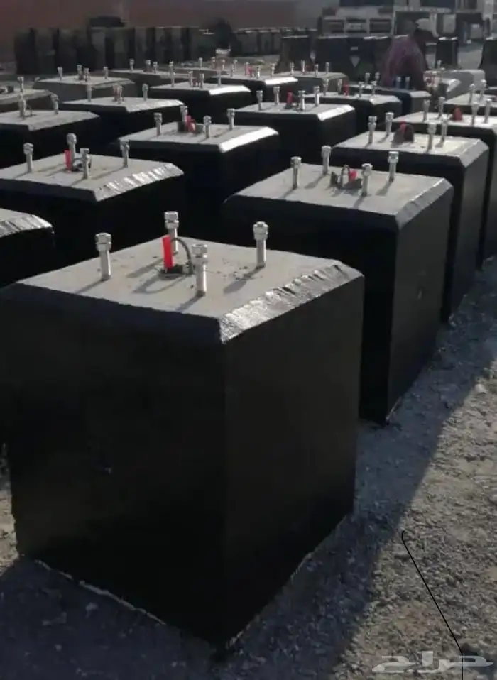 حواجز خرسانية نيوجرسي قواعد أعمدة انارة 23