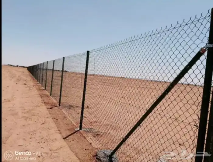 نقوم بتركيب الشبوك الحكوميه وشبوك المزارع وجميع انواع الحداد 0