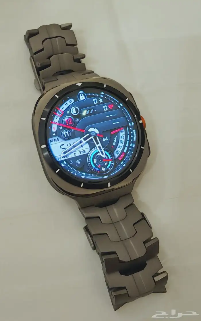 ساعة سامسونج الترا الاصدار الاول galaxy watch ultra 0