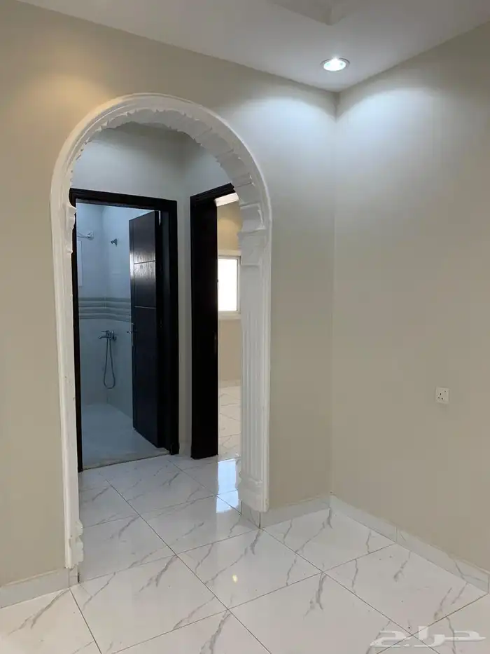 شقة للأيجار ملحق 3 غرف في القرينية ب 22000 6