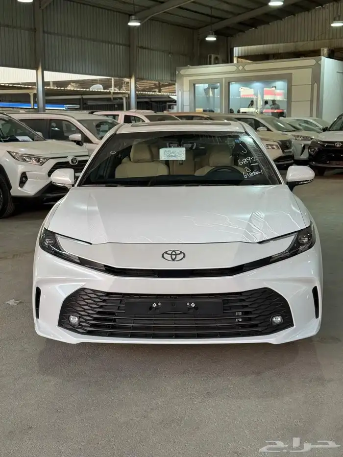 كامري E بلس هايبرد 2025 اقل سعر ( سعودي) 0