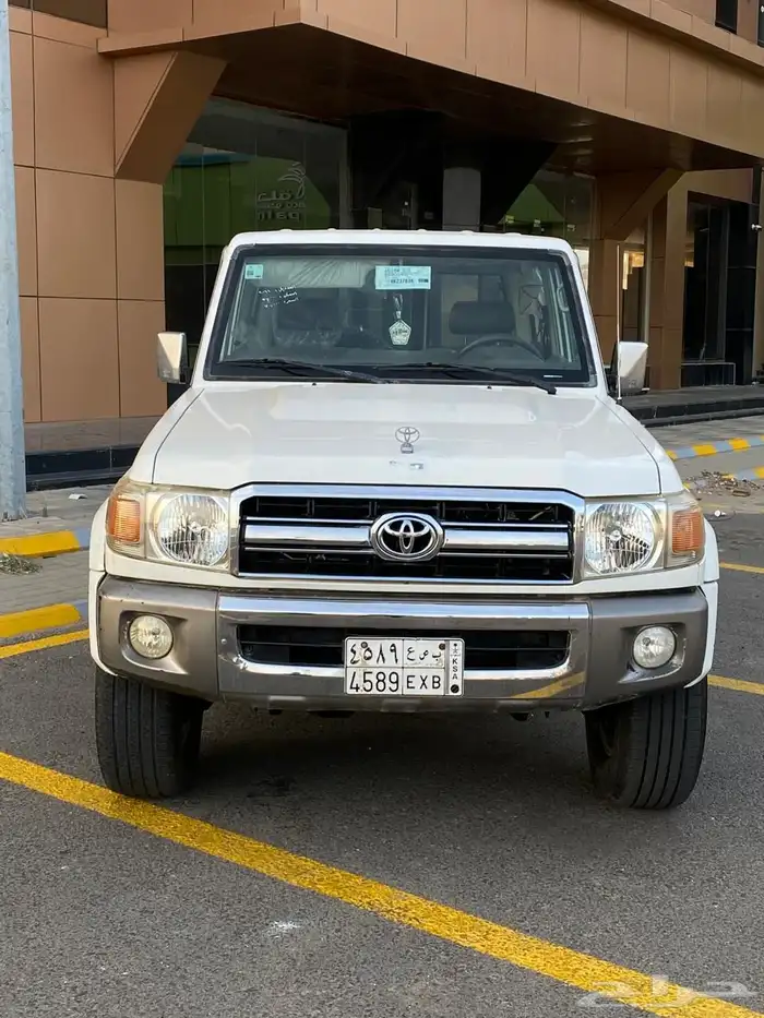 ربع 2011للبيع 13