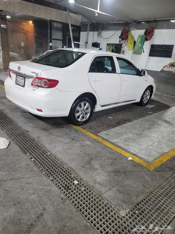 تويوتا كورولا 2011 قير عادي نظيفه جدا 5