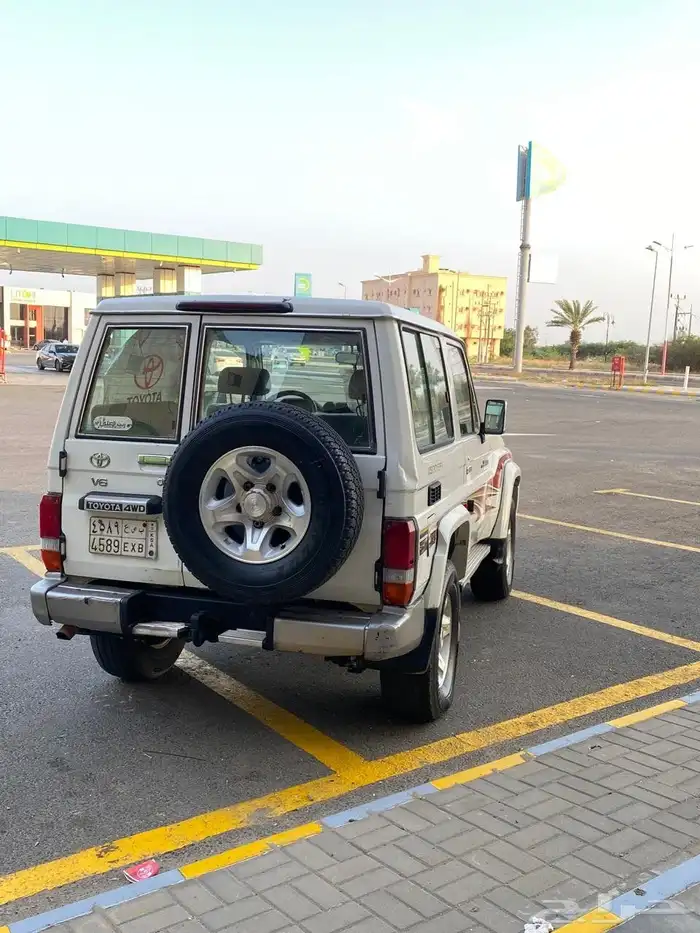 ربع 2011للبيع 14