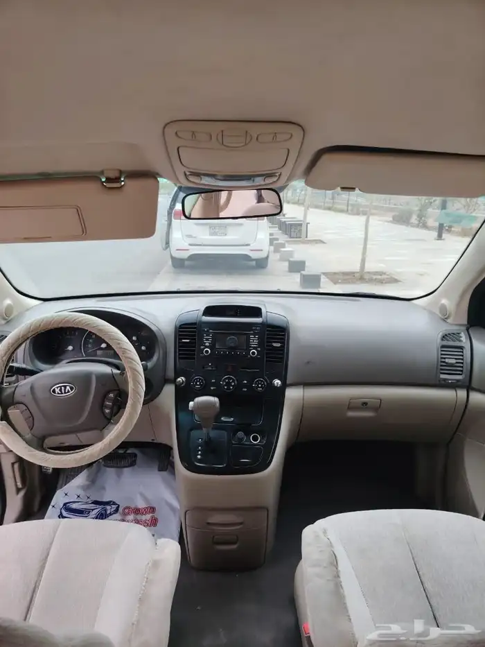 كيا كرنفال 2009 للبيع نظيف 8