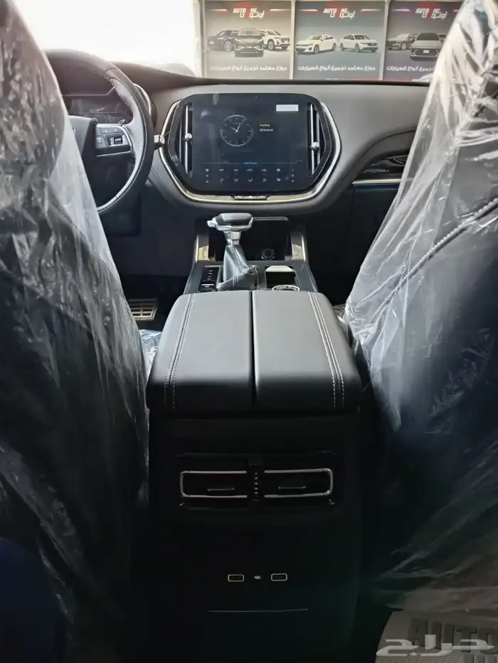 جيتور X70 لاكجري 7 مقاعد موديل 2025 4