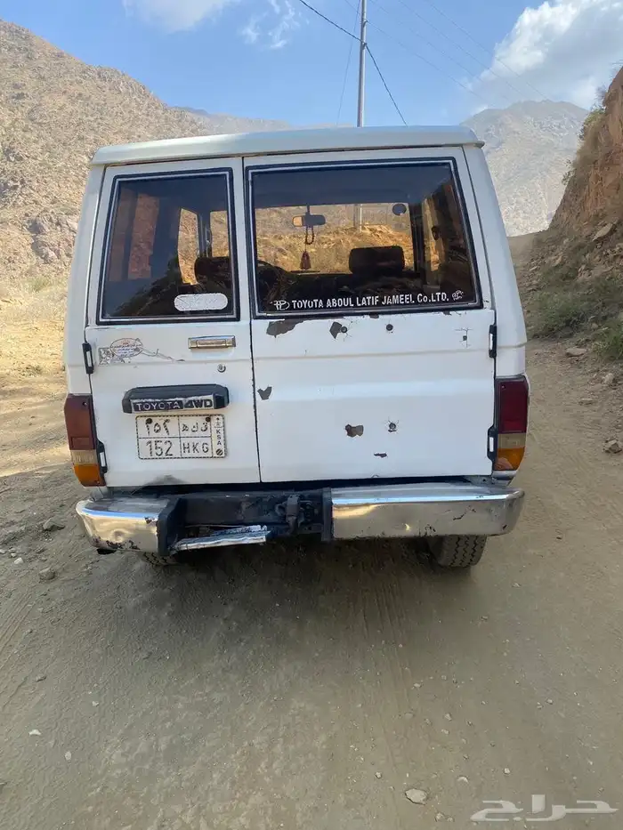 جيب ربع موديل 1989 ماشي 471000 3