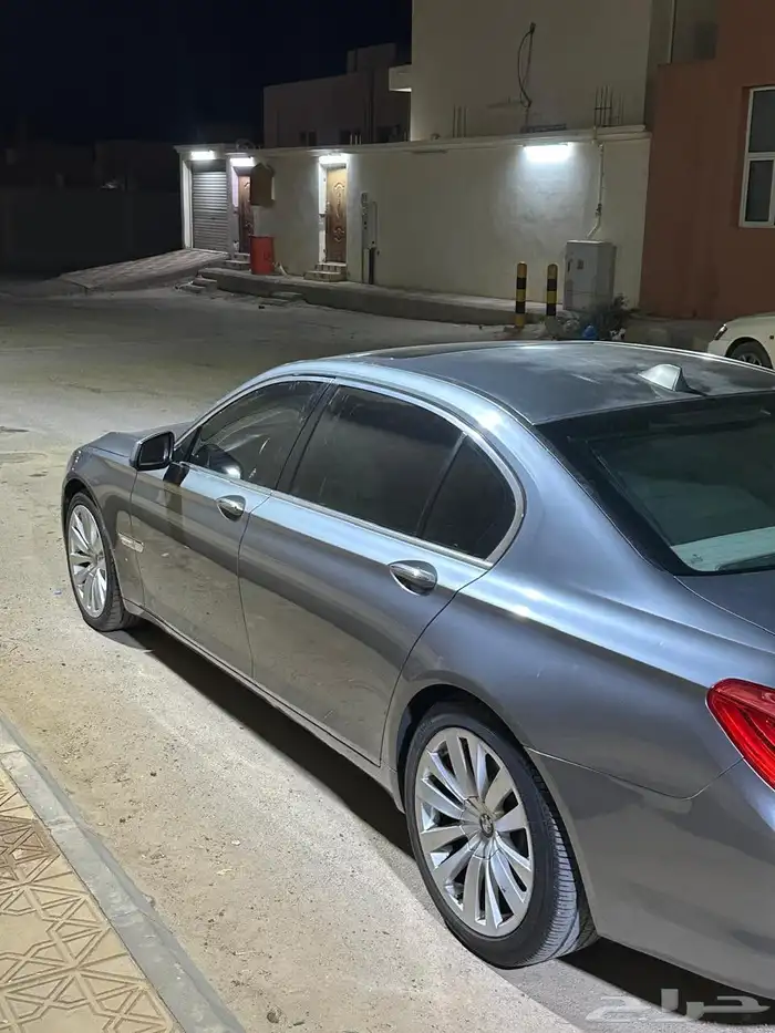 بي أم دبليو موديل 2009 ماشي 288000 2