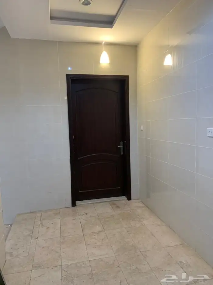 شقة للأيجار ملحق 3 غرف في القرينية ب 22000 3