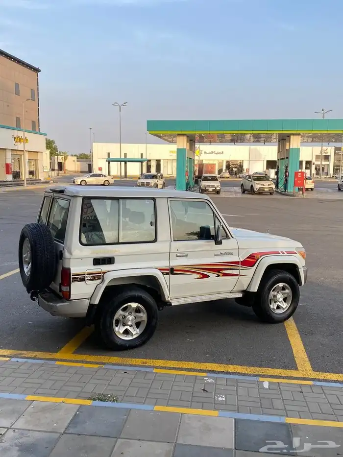 ربع 2011للبيع 15