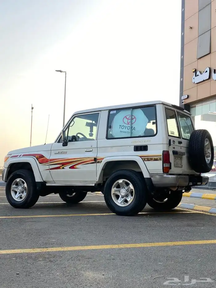 ربع 2011للبيع 10