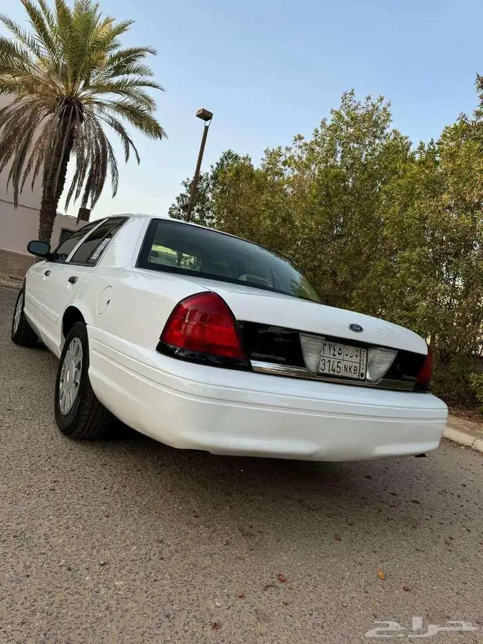 فورد كروان فكتوريا بوليسي اغراض الوكاله ماشالله تبارك الله 9