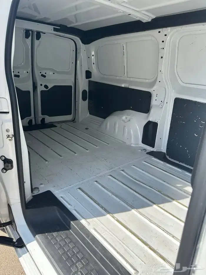 باص بضاعه بيجو اكسبرت 2023 17