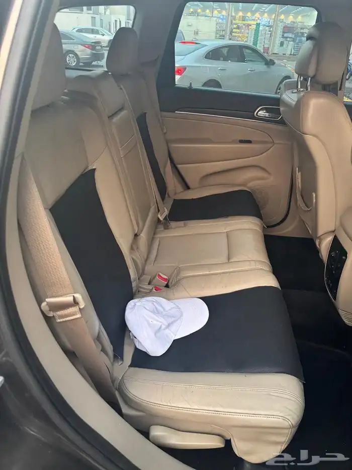 جيب جراند شيروكي لمتيد 7