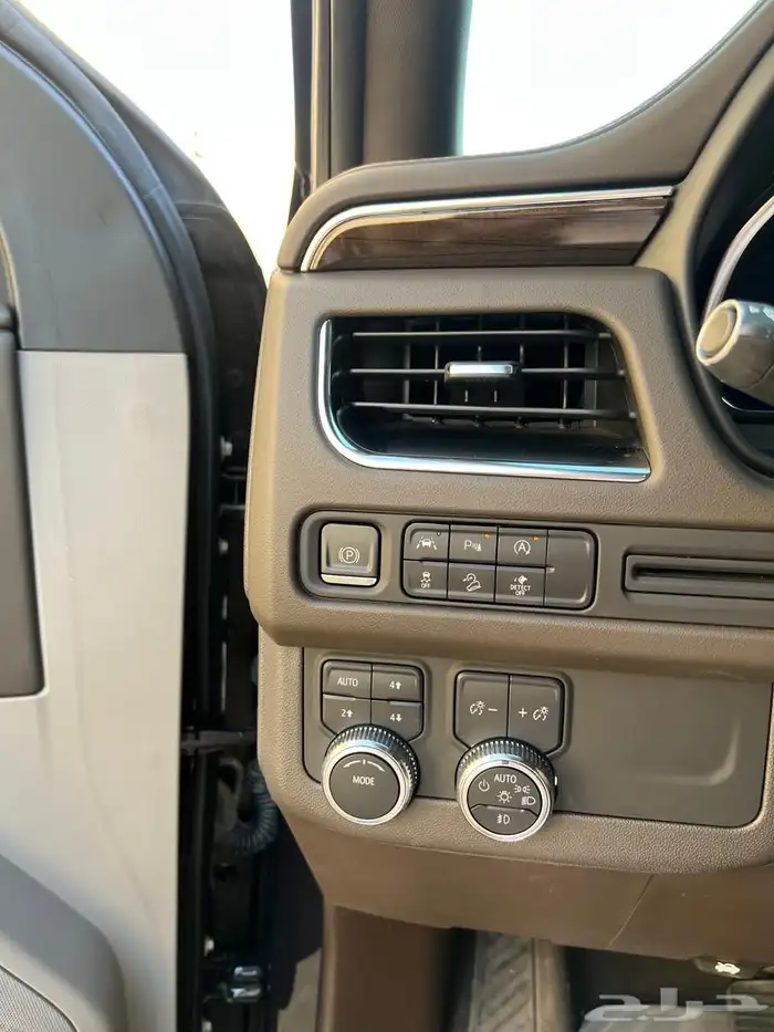 يوكون 2023 SLE قصير ( دبل ) ماشي 14990 فقط 16