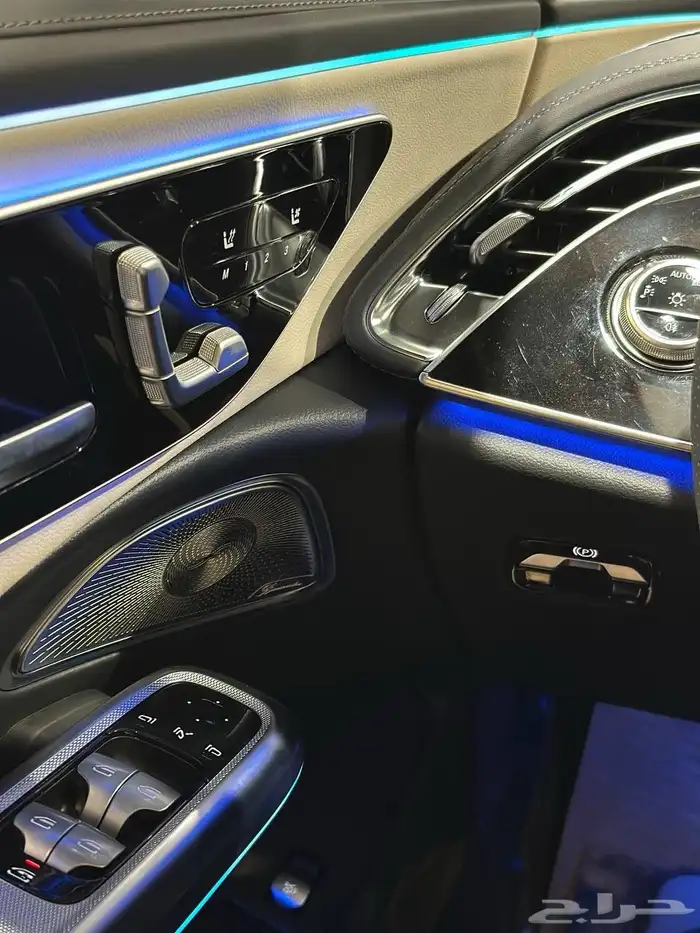 مرسيدس E300 2025 AMG فل كامل اصفار . رصد الفخامة 23