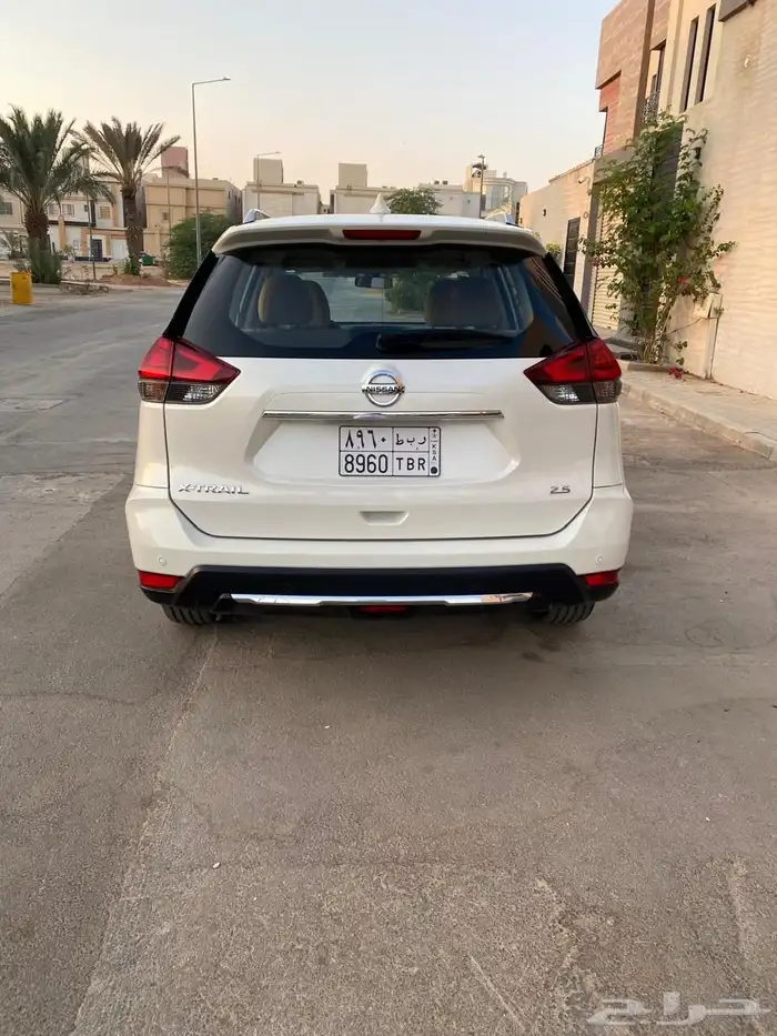 اكس تريل 2022 3