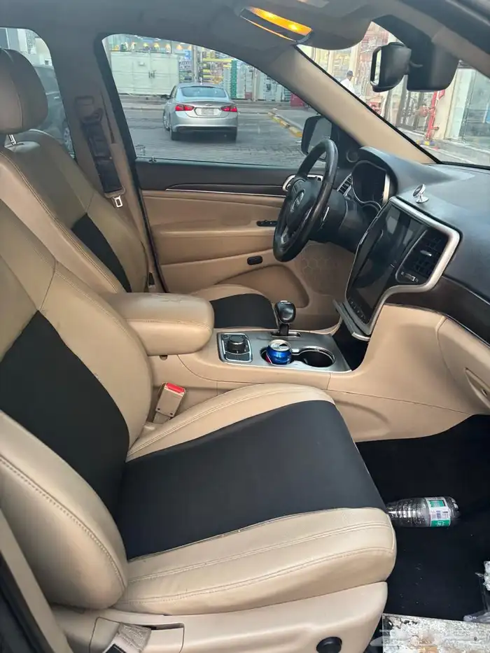 جيب جراند شيروكي لمتيد 6