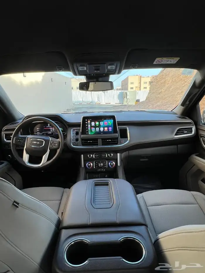 يوكون 2023 SLE قصير ( دبل ) ماشي 14990 فقط 14