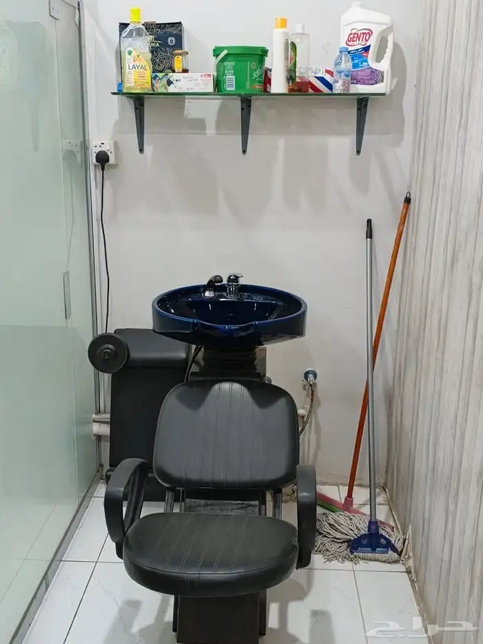 اغراض وادوات محل الحلاقه للبيع 1