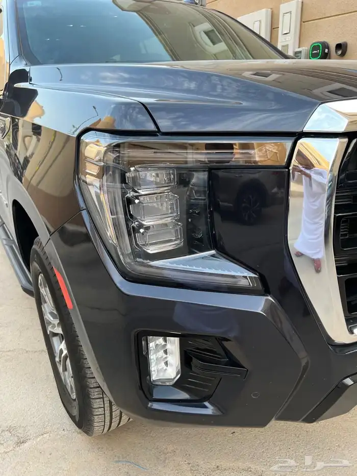 يوكون 2023 SLE قصير ( دبل ) ماشي 14990 فقط 1