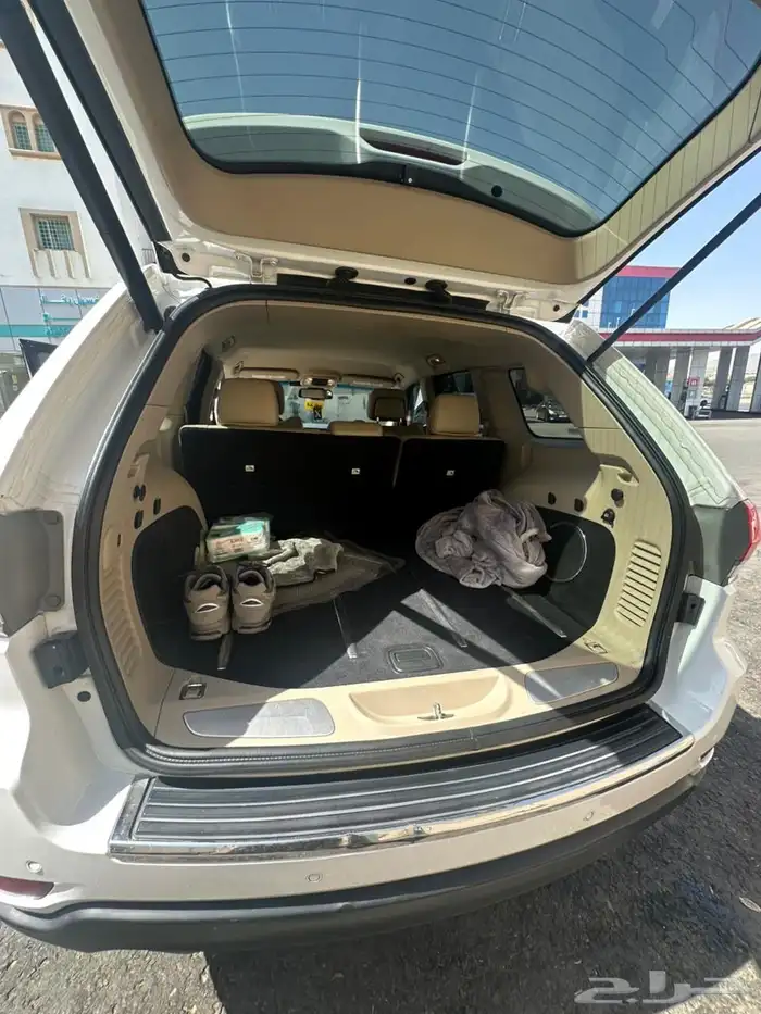 جيب شيروكي ليمتد 2014 14