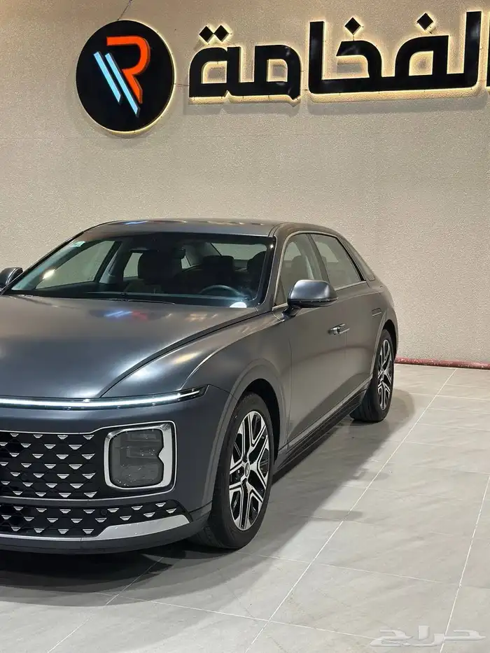 ازيرا 2023 بريميوم . رصد الفخامة 3