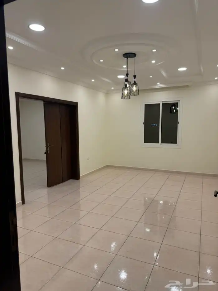 شقة فاخرة 6 غرف للإيجار بحي المروة 7