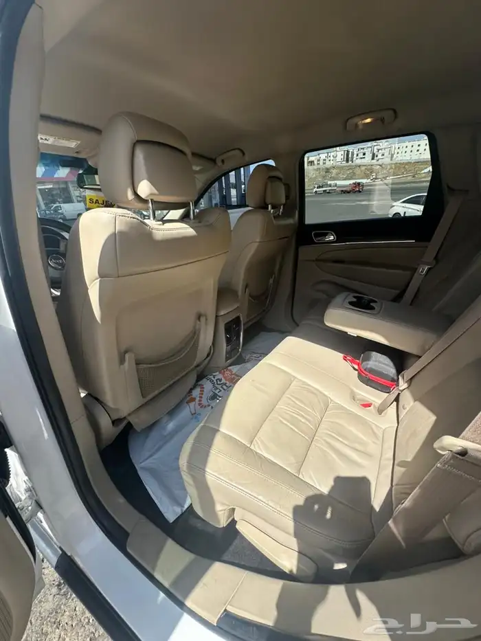 جيب شيروكي ليمتد 2014 16