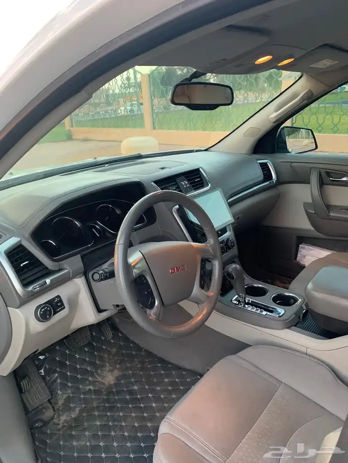 للبيع أكاديا 11