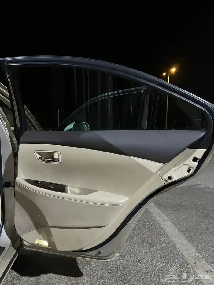 لكزس 2012 فل كامل 1